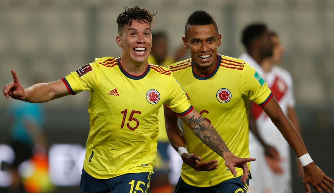 Cabezazo y adentro: El gol de Matheus Uribe en la victoria ante Perú