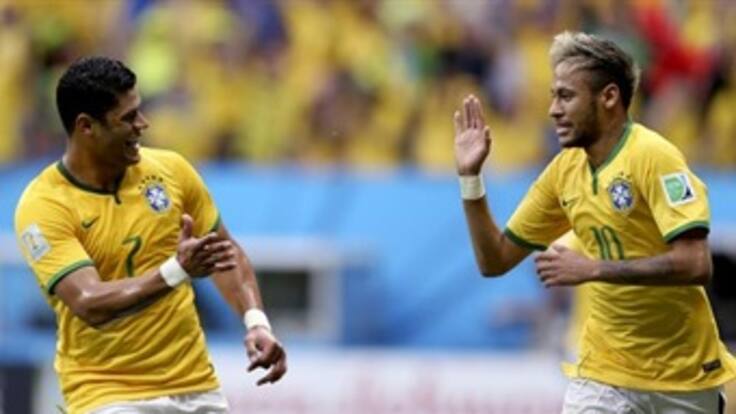 Neymar abre el marcador para Brasil 1-0 ante Camerún