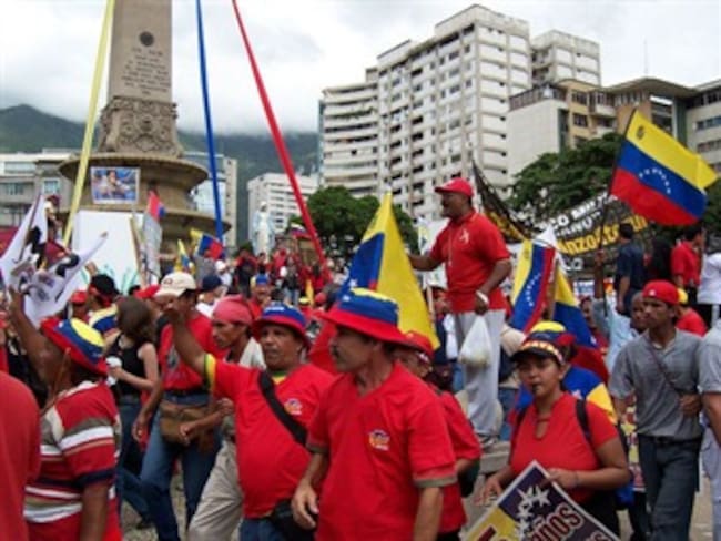 Venezolanos podrían decidir elecciones en Guainía, dice congresista