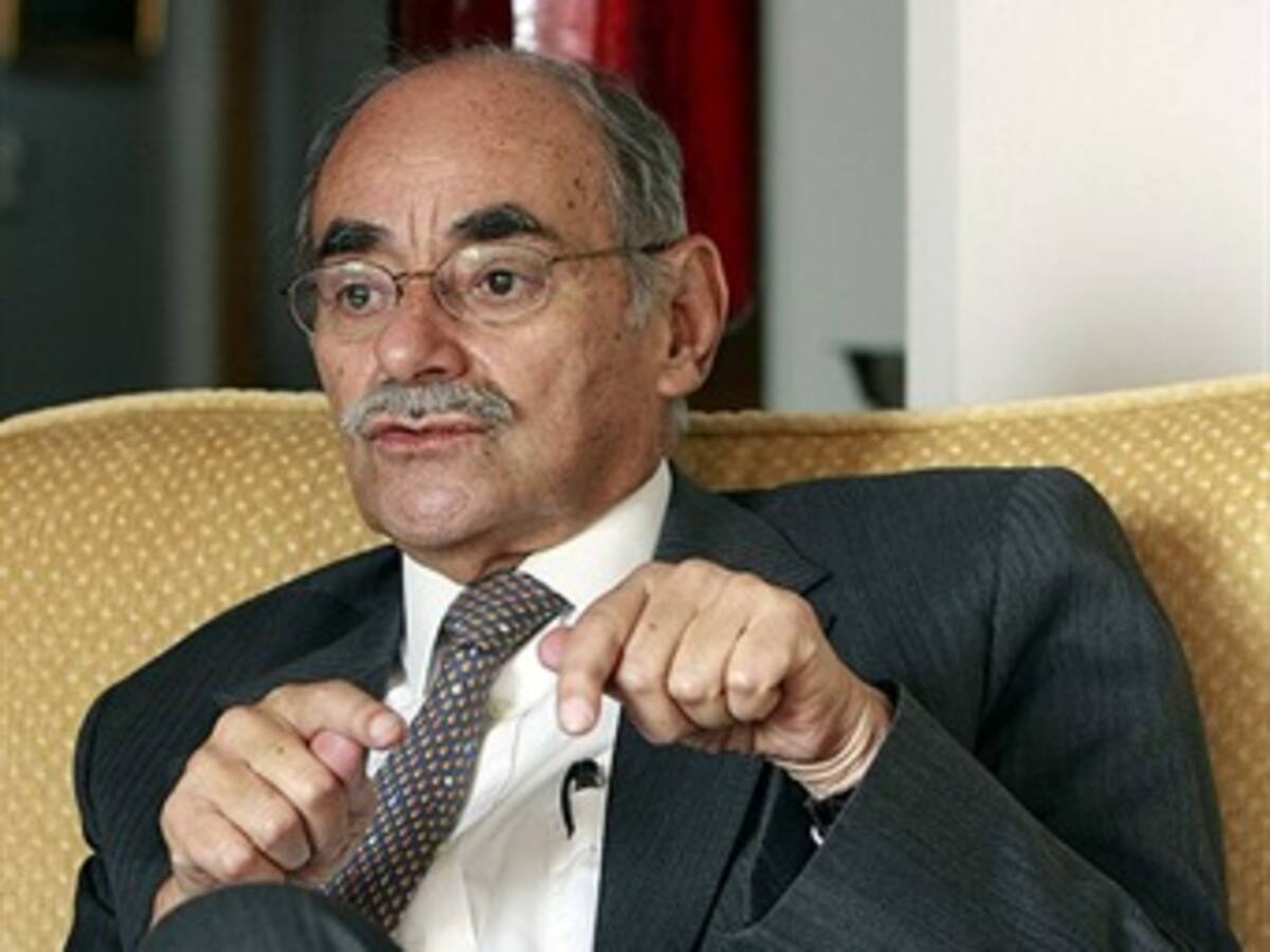 Congreso debe suspender trámite de reforma a la Salud: Horacio Serpa