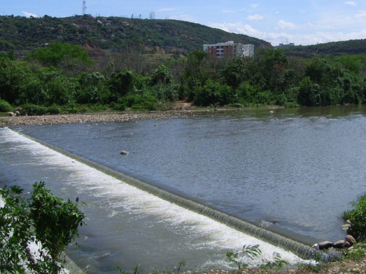 Intenso verano disminuye caudal en ríos para abastecer el acueducto