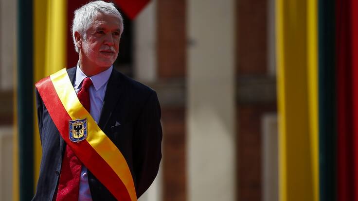 Peñalosa, la Corte Constitucional, los niños y los perros