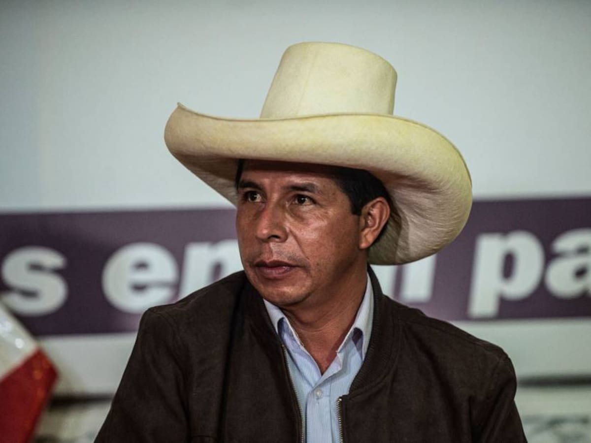 Fiscalía de Perú investigará al presidente por presunta corrupción