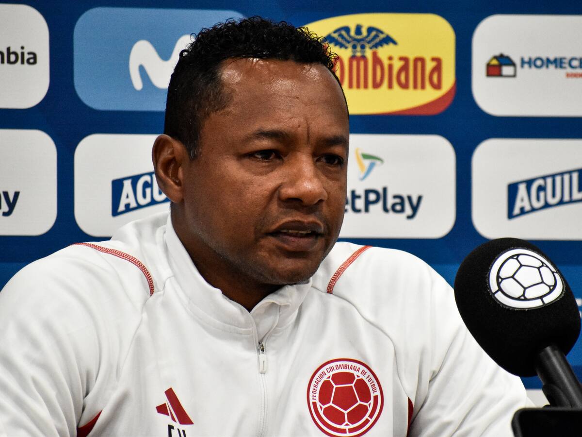 Fredy Hurtado elogia a Ashley Trujillo: “Es un jugador diferente a los que tenemos”