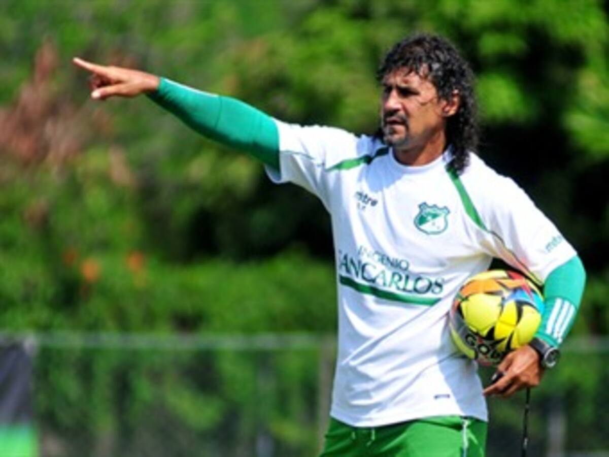 Leonel Álvarez, D.T Deportivo Cali: "Vamos a enfrentar al mejor equipo de todo el año"