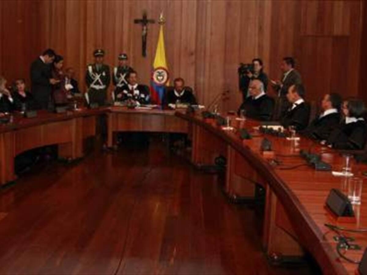 Santos lanza convocatoria pública para magistrado de Corte Constitucional