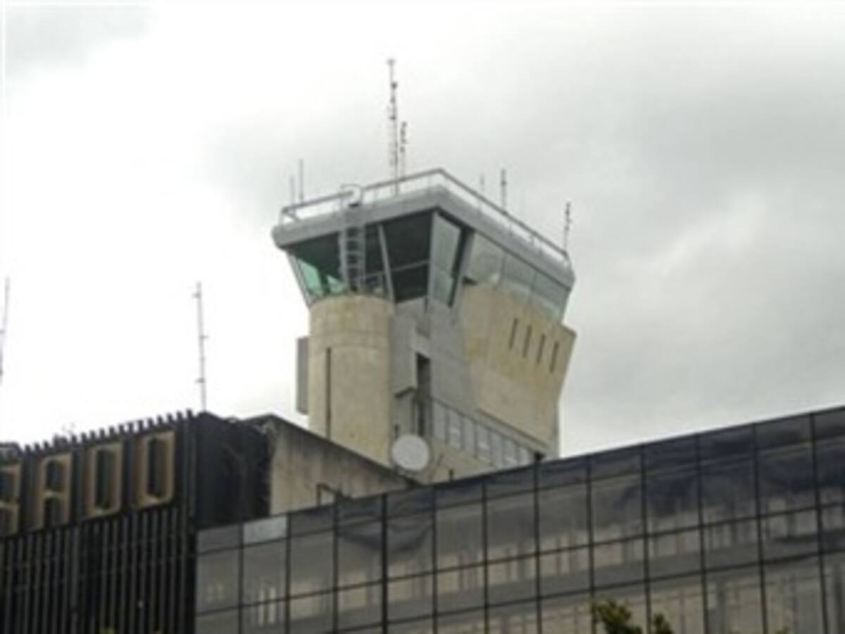 Graves riesgos por dramática situación de Torre de Control de El Dorado