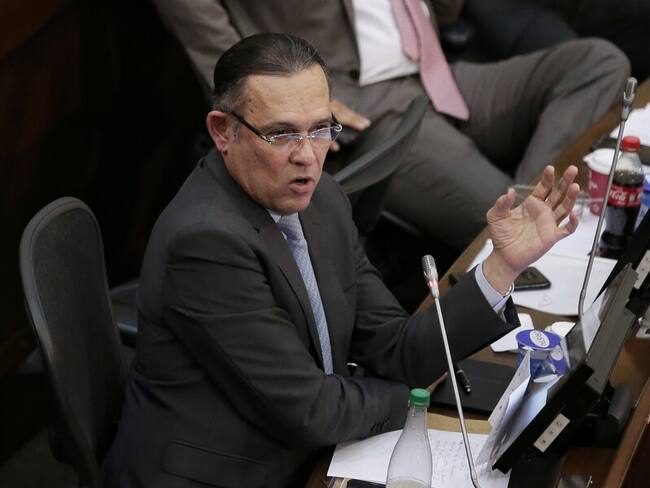 Efraín Cepeda renunció a la presidencia del Partido Conservador