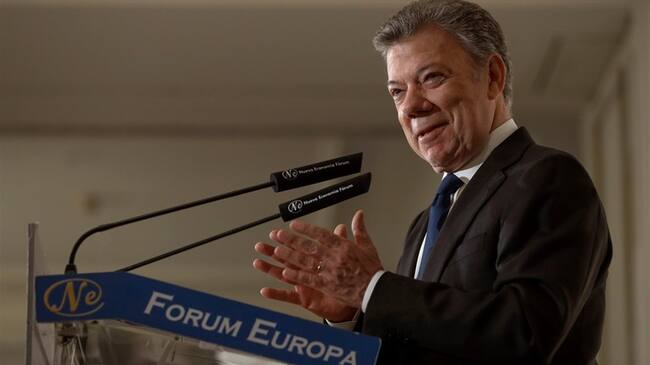 El presidente Juan Manuel Santos calificó como positivo el cese al fuego unilateral que ha planteado la guerrilla del Eln. Foto: Agencia EFE