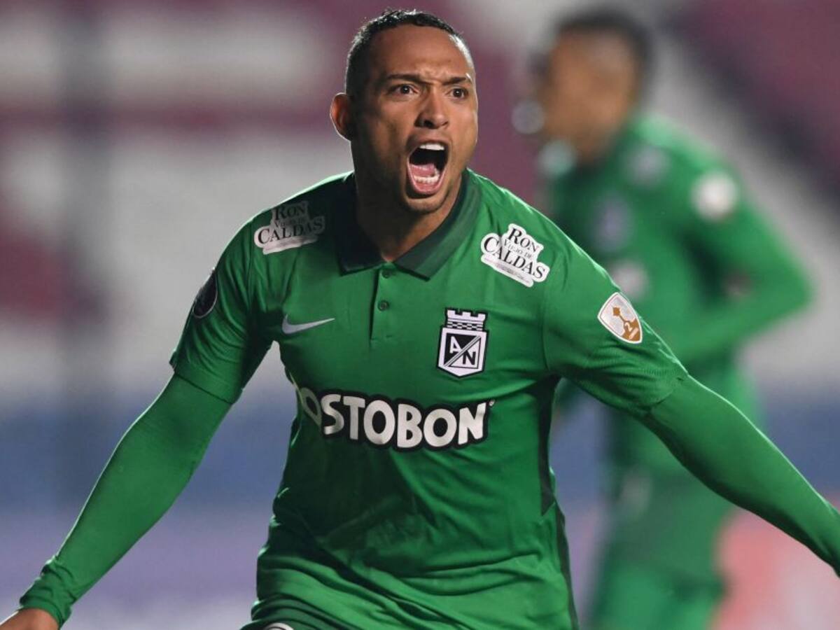 Con un hombre más, Nacional rescató un punto en su visita a Uruguay