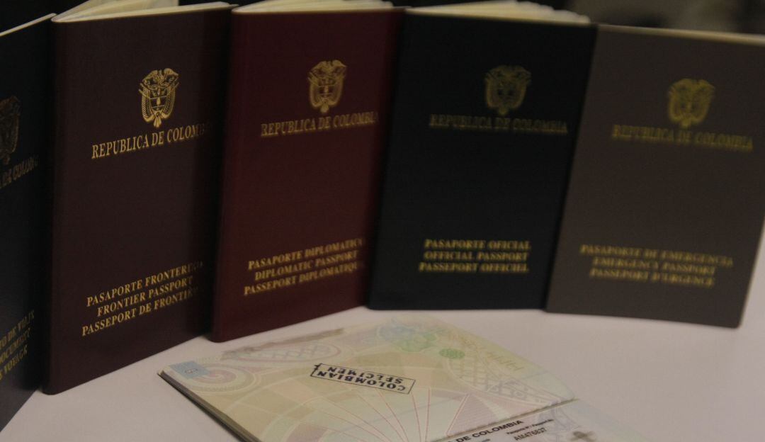 Imagen de referencia del pasaporte colombiano