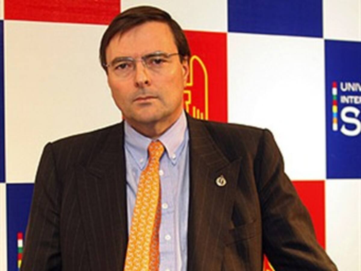 Se enreda posesión del nuevo presidente del fútbol chileno