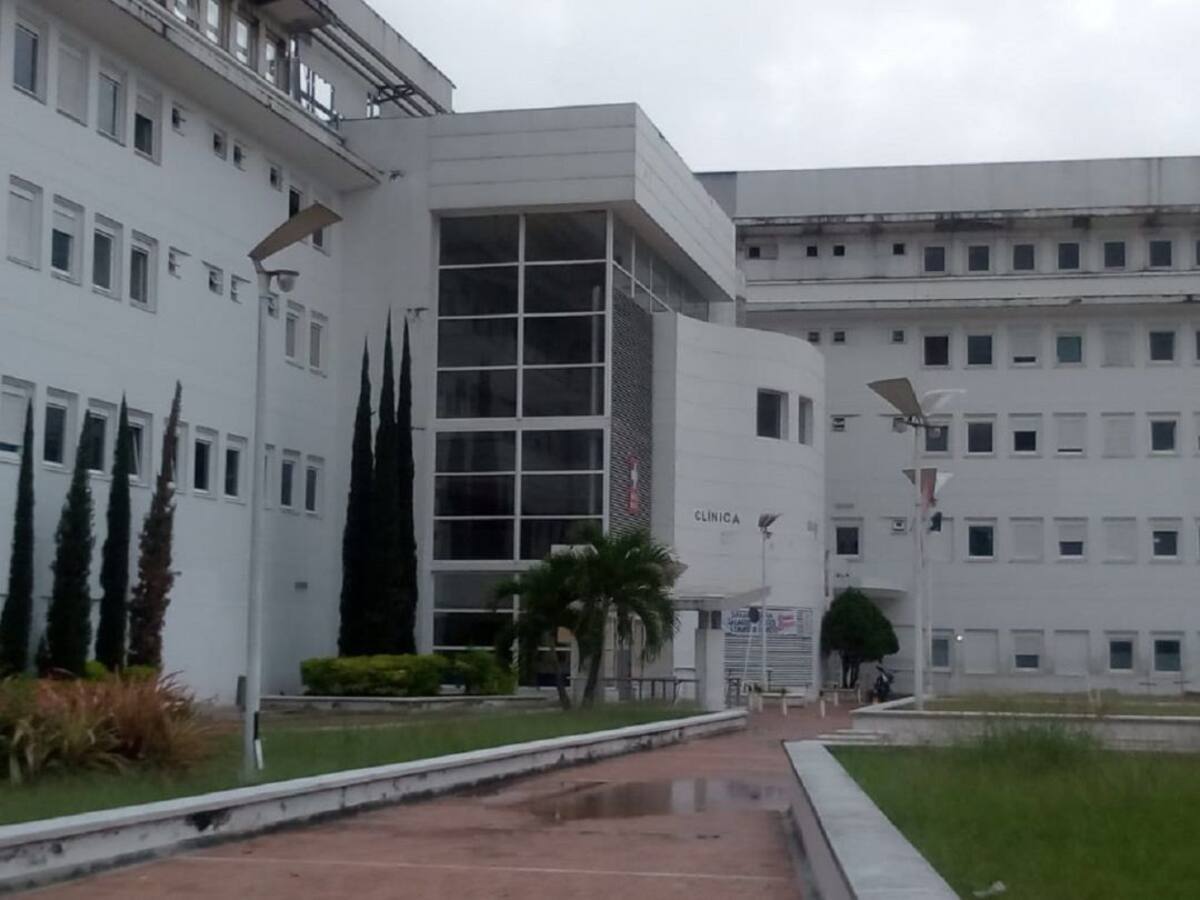 Sin sueldo trabajadores de la Clínica Esimed en Ibagué