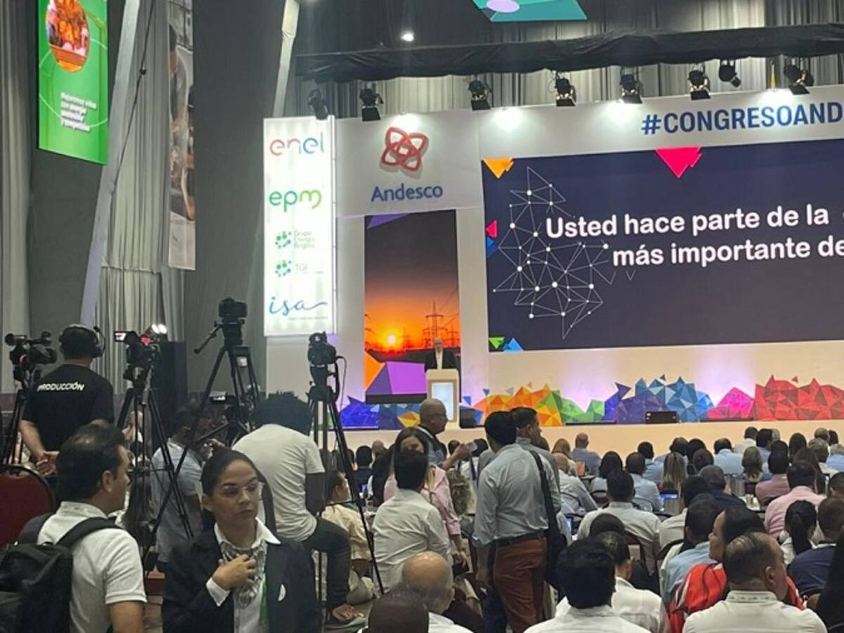 Reducción de inflación será de forma gradual hasta finales de 2024: Banco de la República