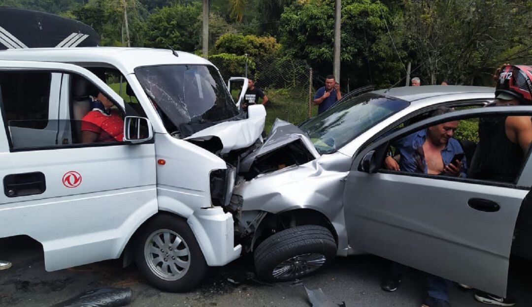 Accidente en la antigua vía Manizales - Chinchiná