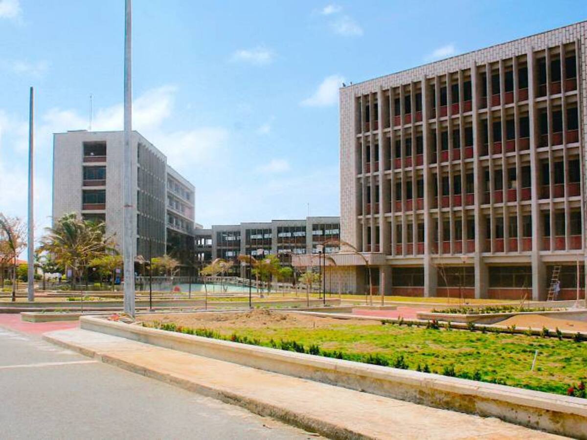 Herido a bala estudiante atracado en el parqueadero de la Uniatlántico