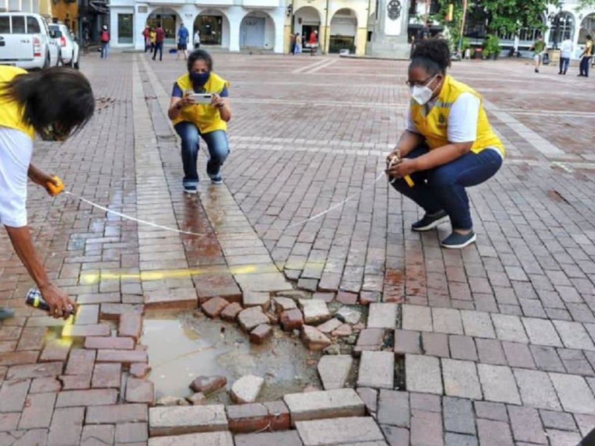 Centro Histórico de Cartagena, invadido por los huecos en calles y andenes