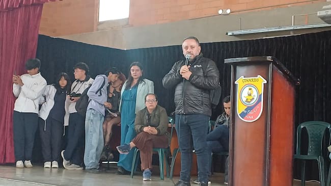 Secretaría de Educación atribuye la manifestación a desorden en horarios y no a falta de docentes