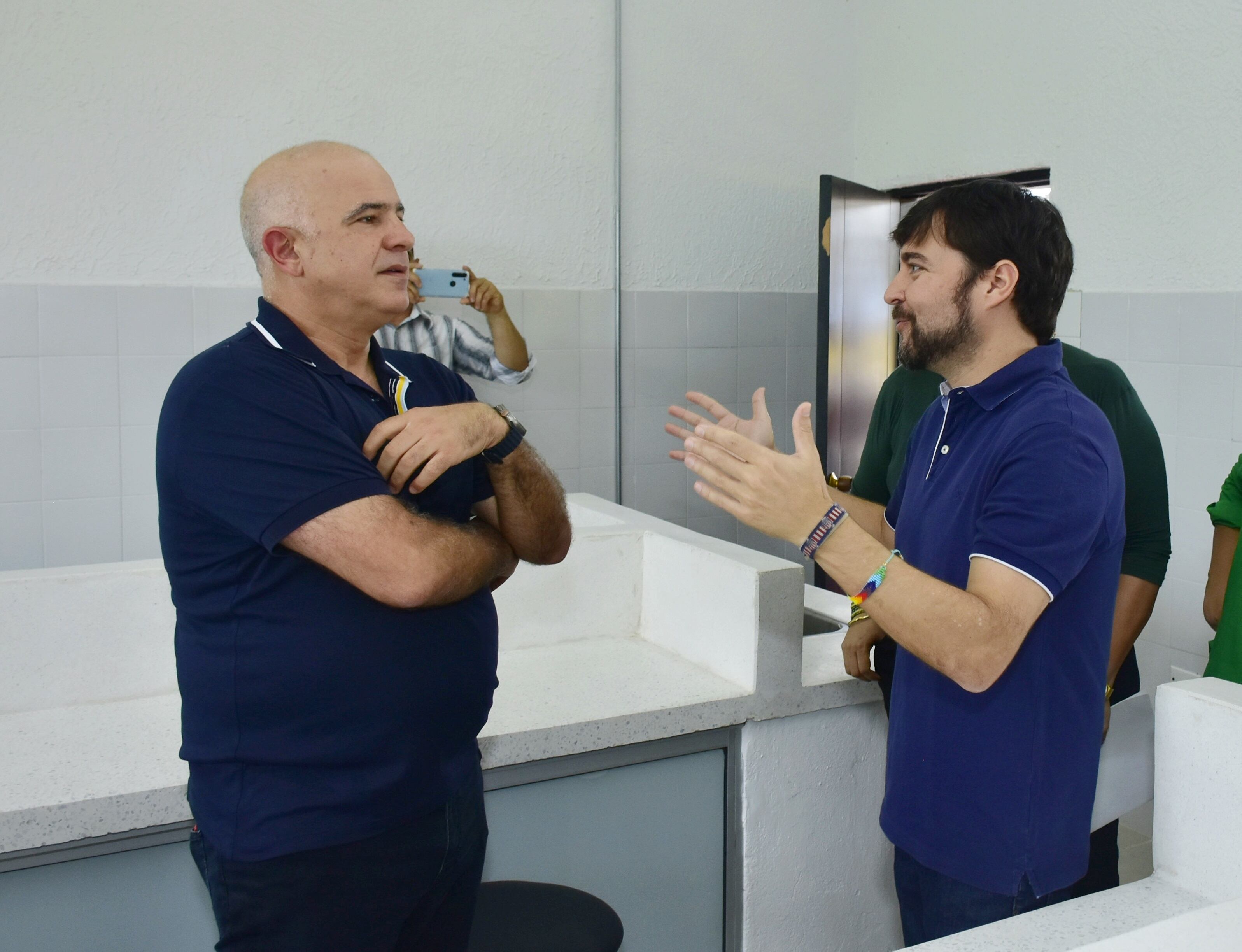Empresario Christian Daes durante entrega de IED en Barranquilla./Alcaldía de Barranquilla