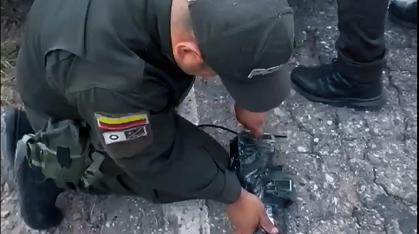 Capturan a cuatro personas que transportaban armamento en la vía Ocaña–Cúcuta./ Foto: Cortesía.