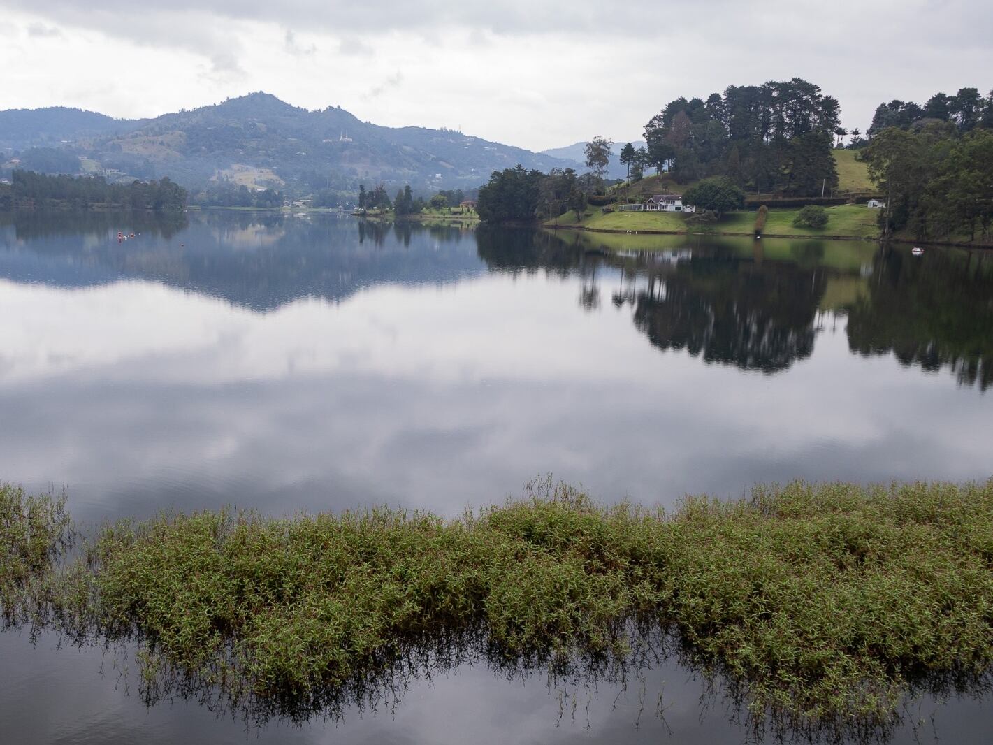 Embalse agua potable Oriente de Antioquia- foto alcaldía de Medellín