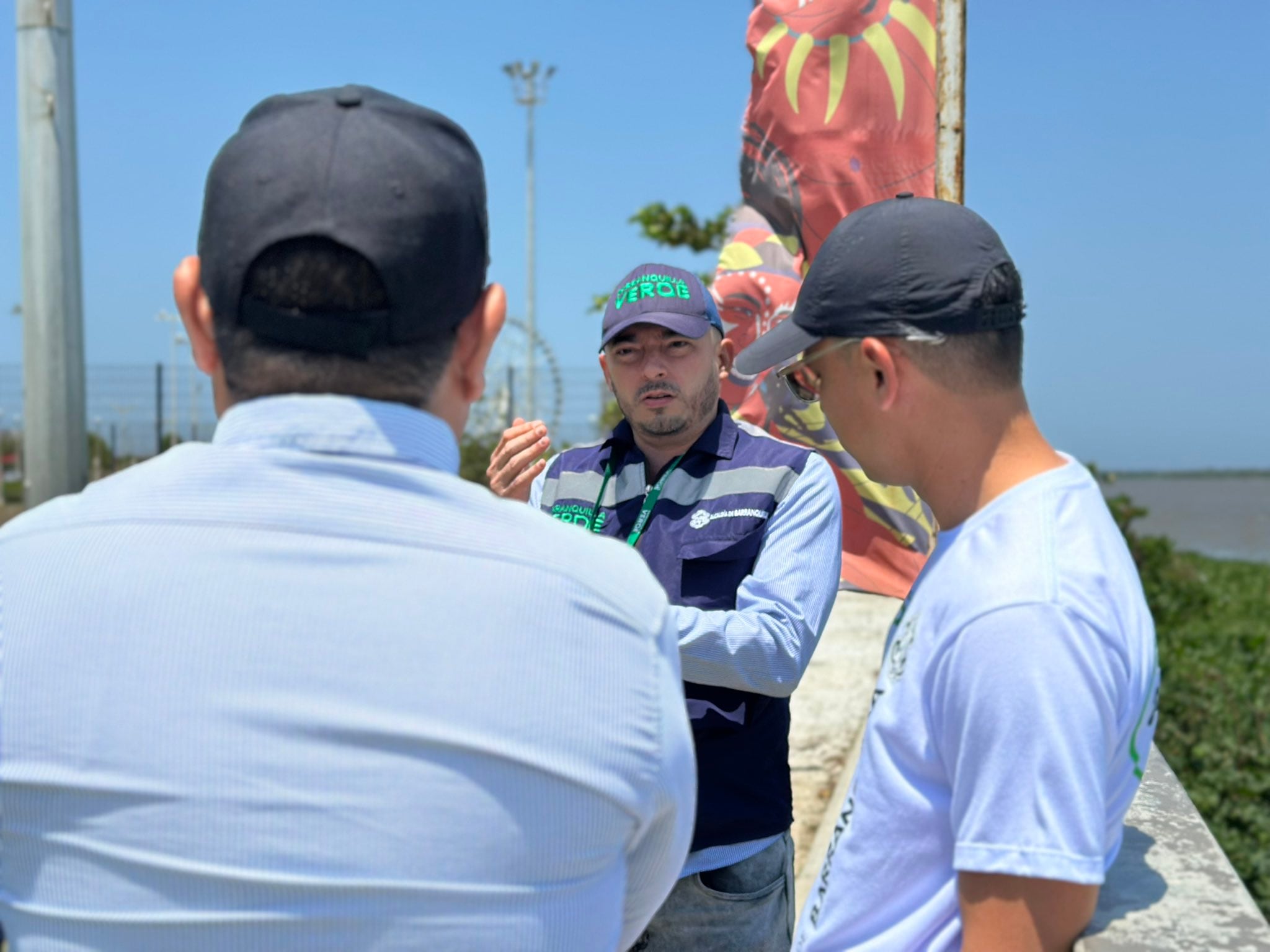 Barranquilla Verde y la Triple A indagan la procedencia del vertimiento irregular