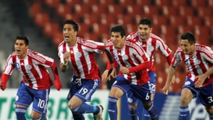 Paraguay gana desde el punto penal y clasifica a la final