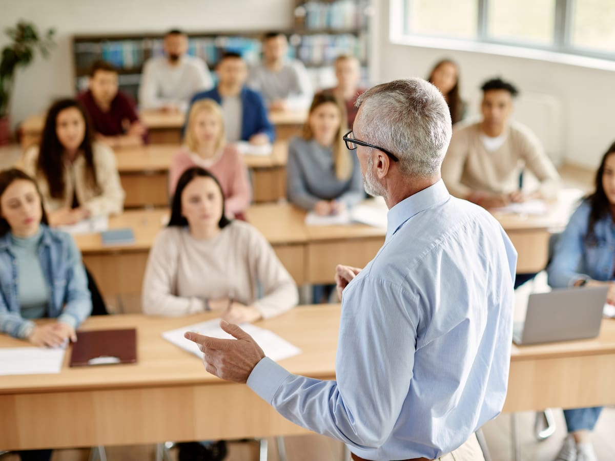 Carreras profesionales más cortas: ¿Cuánto duran y en dónde estudiarlas?