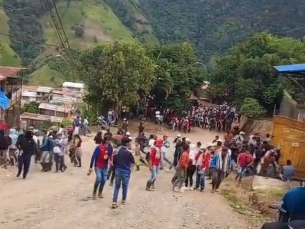 Comunidades de El Plateado, Cauca exigen la salida de la Policía del territorio