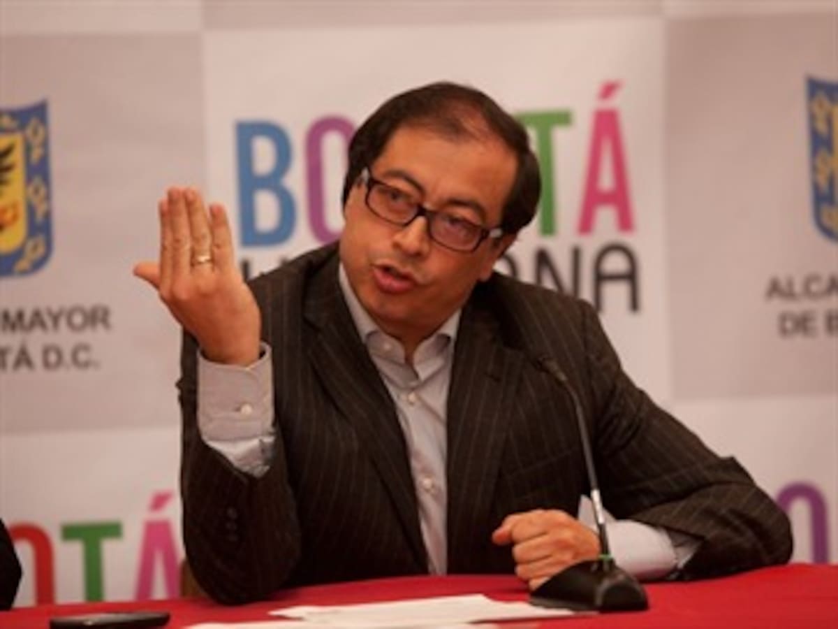 Entregar firmas de revocatoria a Petro no viola el derecho a la intimidad: CNE