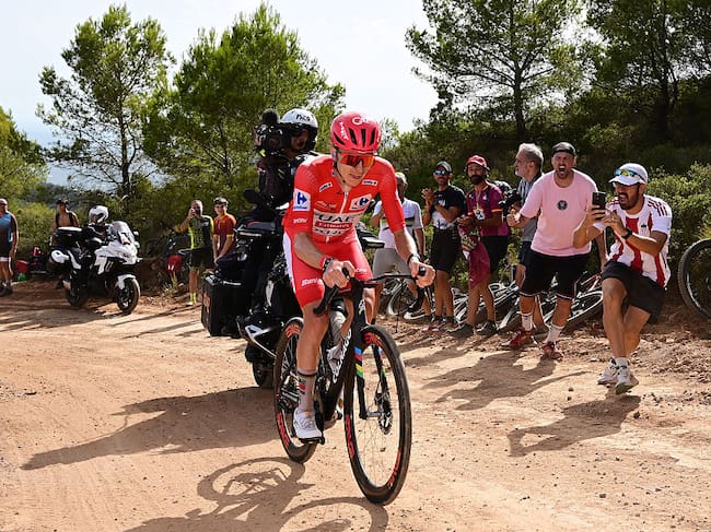 EN VIVO Etapa 7 de La Vuelta a España: Siga el minuto a minuto con Tadej Pogačar, Roglič y más (Photo by Tim de Waele/Getty Images)