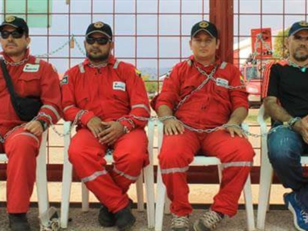 Trabajadores de empresa suiza WeatherFord protestan en Yopal