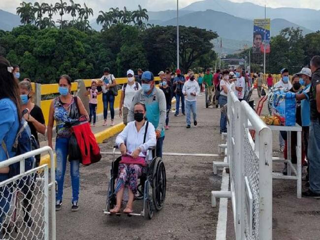 Colombia abre frontera con Venezuela tras elecciones presidenciales