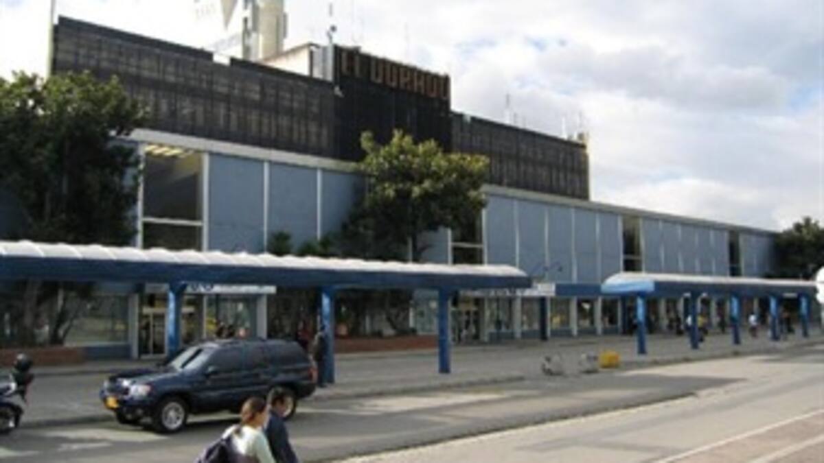 Opaín solicita reunión privada con Mintransporte