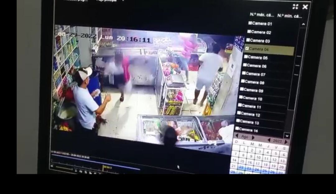 Dos sujetos en una motocicleta dispararon hacia una tienda del sector Simón Bolívar de San Fernando