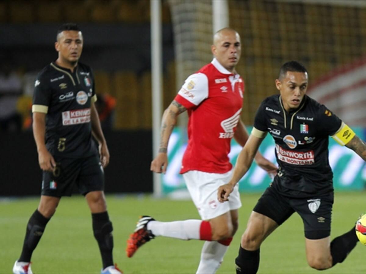 Con gol de Omar Pérez Santa Fe venció al Once Caldas y es líder del grupo A