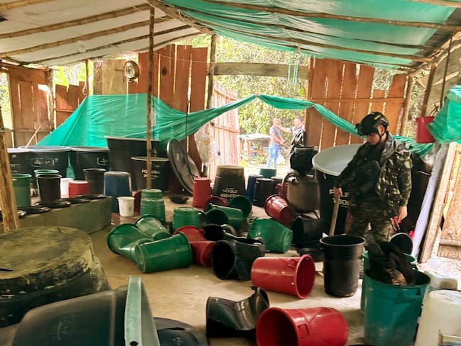 Destruyen laboratorio del Clan del Golfo para procesar cocaína en Santander