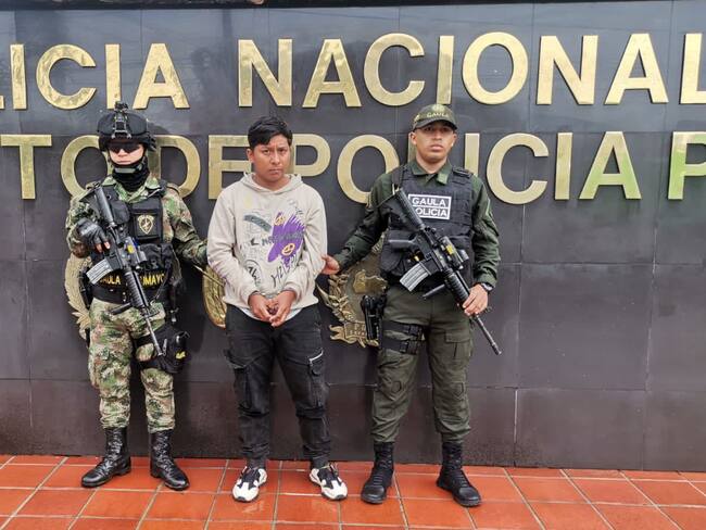 El hombre exigía dinero en efectivo por no publicar fotos comprometedoras.