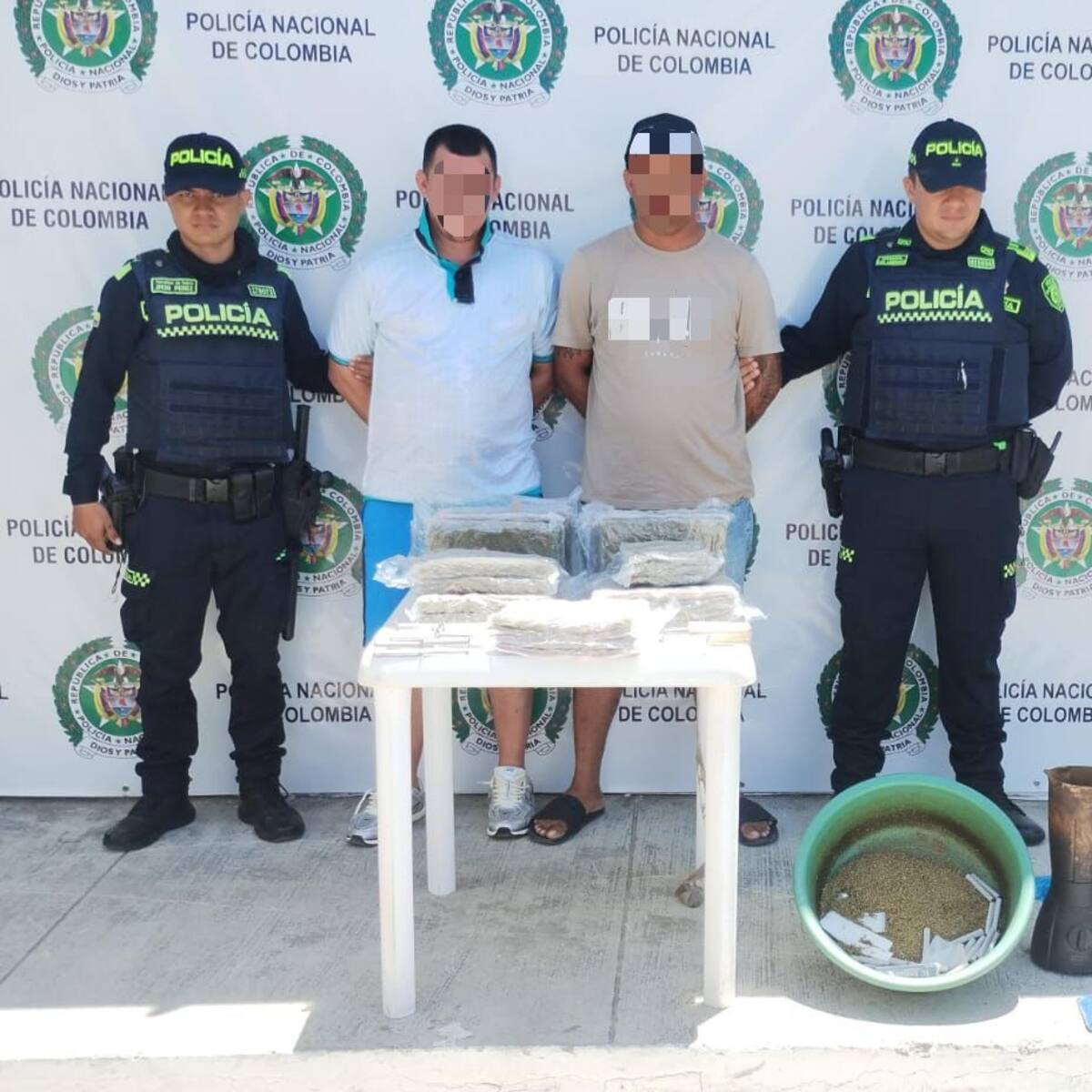 Capturan a dos personas con más de 4 kilos de marihuana en Santa Marta