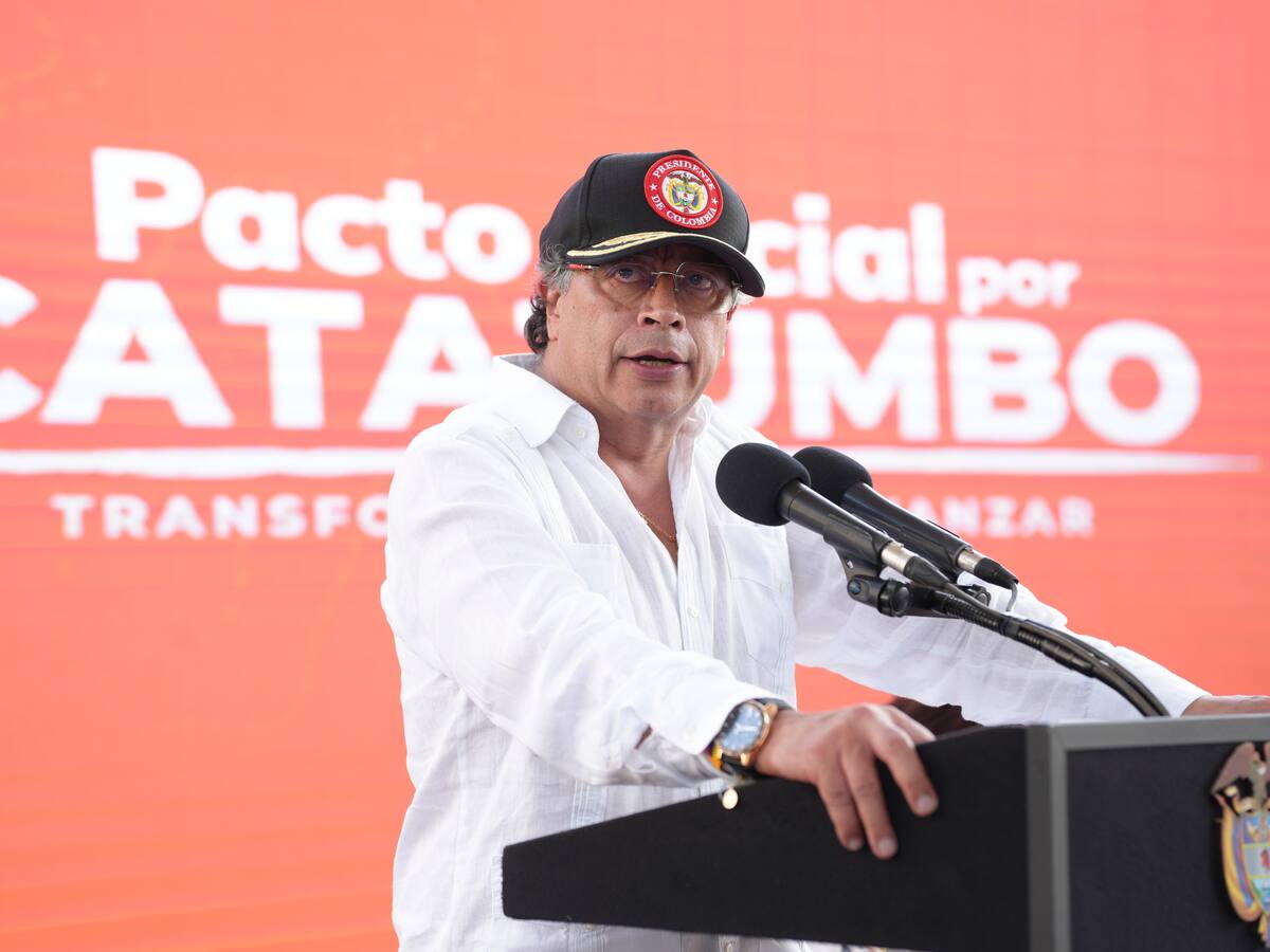 “El frente Carlos Patiño tiene desespero y por eso utiliza población civil”: Petro sobre el Micay