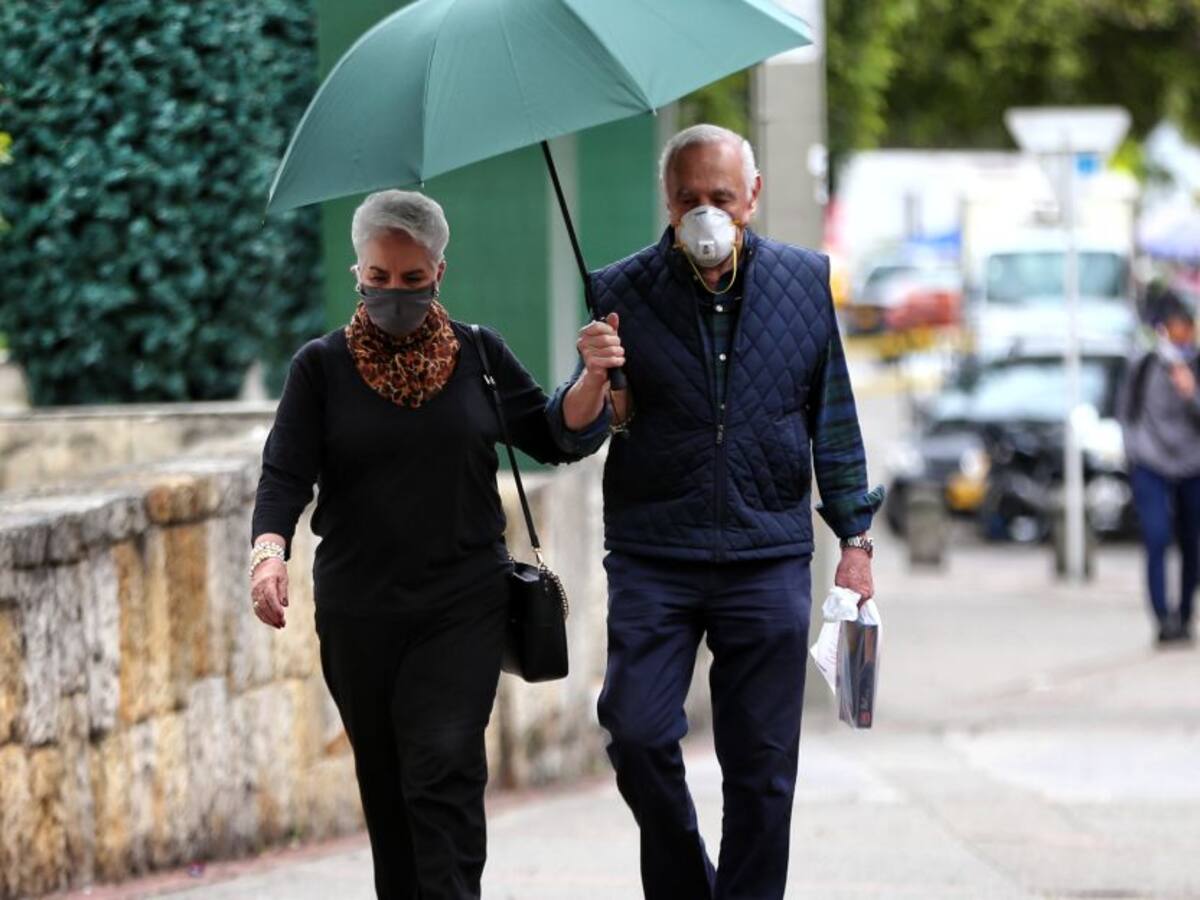 Adelantan pago de la prima navideña a pensionados