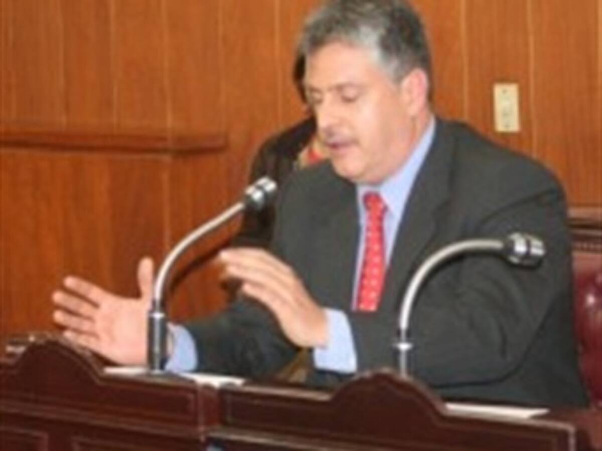 Corte Suprema mantiene investigación preliminar contra Iván Moreno