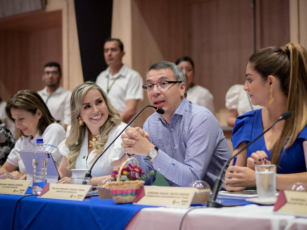 Ministro del Transporte garantiza recursos del SETP de Ibagué