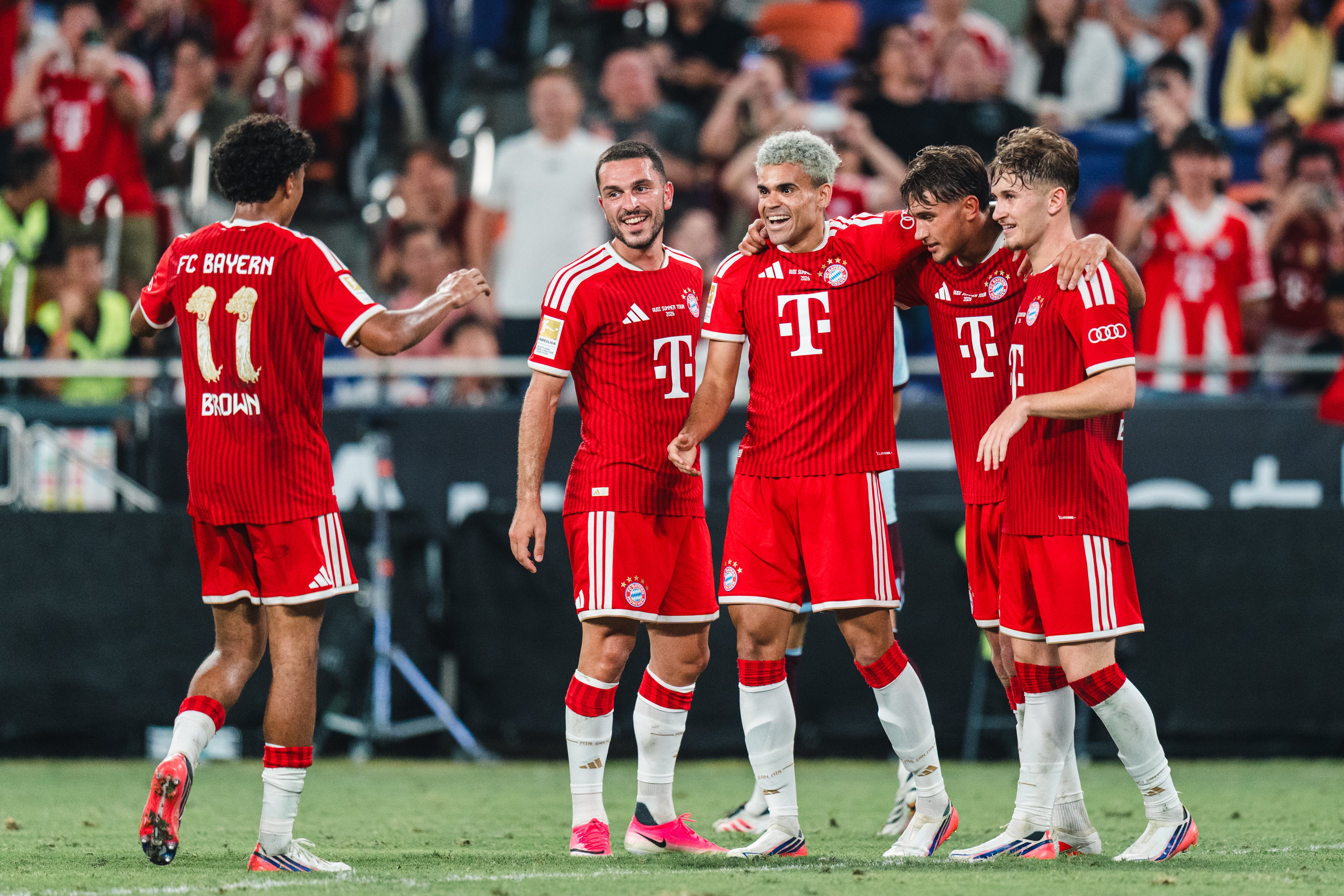 Luis Díaz marca un golazo para la victoria del Bayern Múnich sobre Aston Villa: véalo acá. (Photo by Clicks Images/Getty Images)