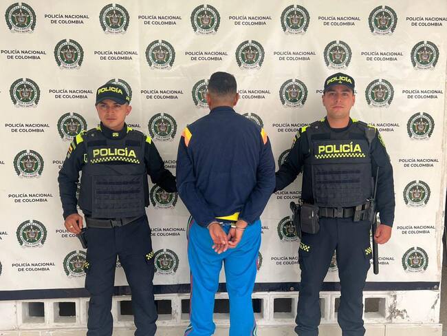 El capturado fue dejado a disposición de la Fiscalía URI municipal por el delito de intento de feminicidio y lesiones personales agravada, donde luego de las audiencias de legalización de captura, le fue interpuesta la medida privativa de la libertad intramural.