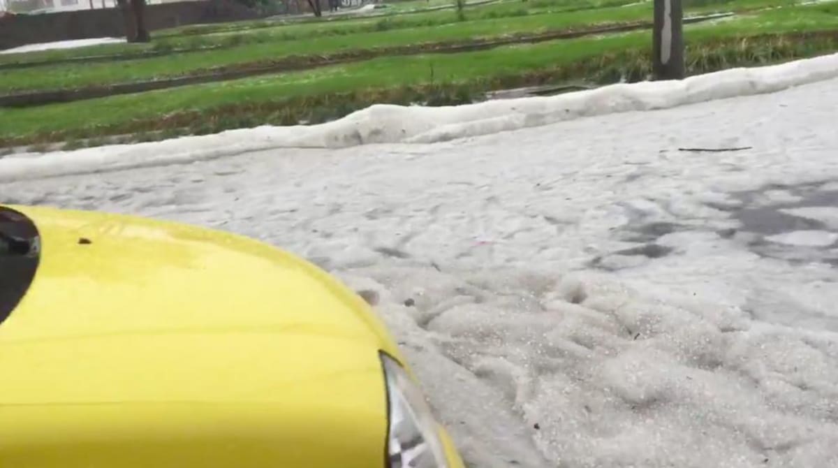 Se presentan emergencias en la capital colombiana tras fuertes lluvias que se presentaron en horas de la tarde del domingo.