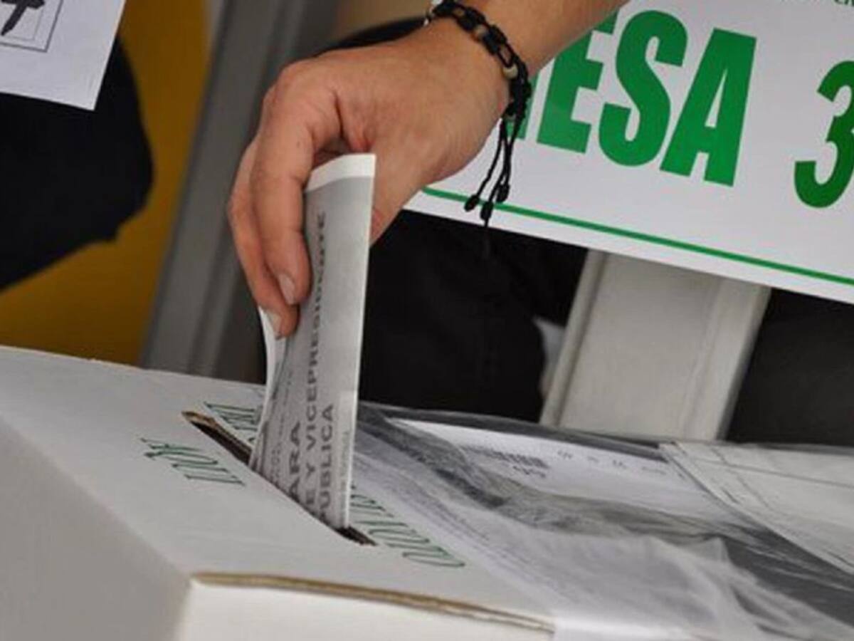 Denuncian presión a votar por candidato en Neiva