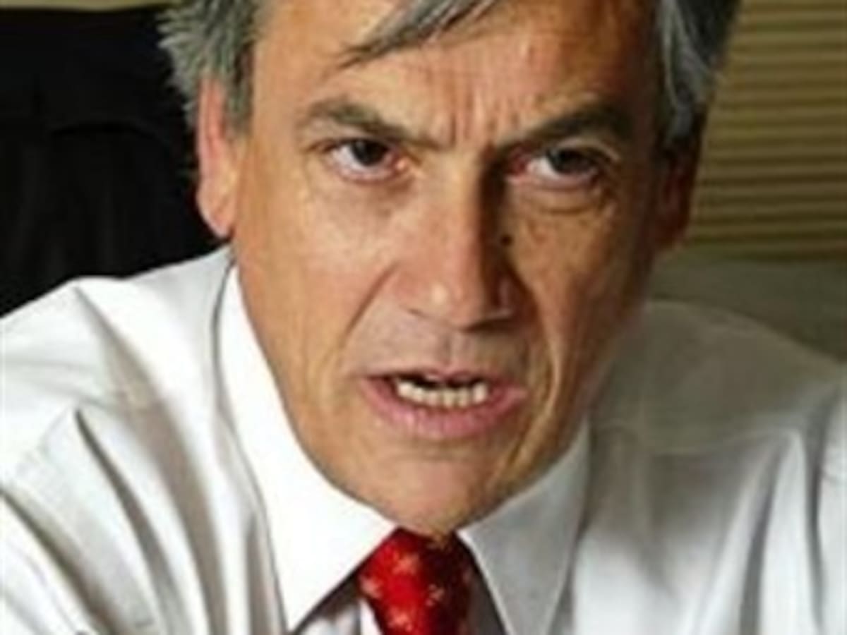 Canciller chileno dice que la opinión de Piñera sobre Chávez 'no ha variado'