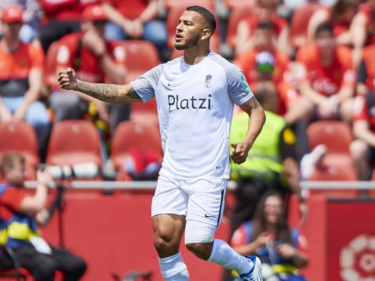 Luis Suárez anota gol y sale lesionado en victoria del Granada por LaLiga