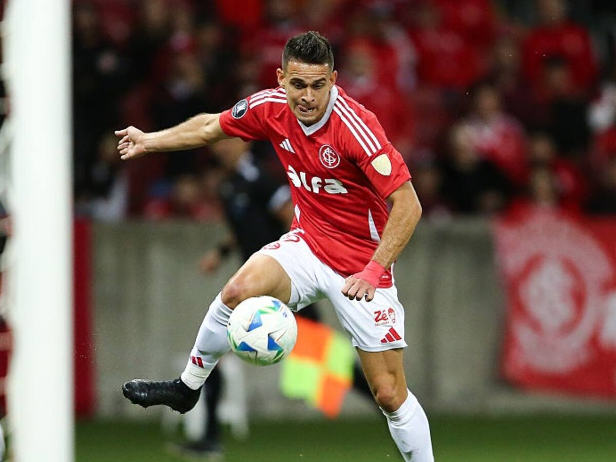 En Brasil confirman lesión de Santos Borré: ¿Compromete su presencia con Selección Colombia?